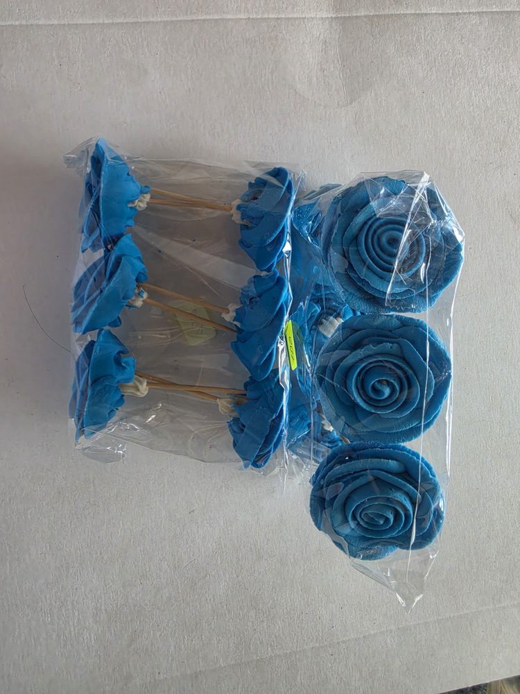 Rosas de azúcar/fondant azul celeste: bolsa con 3 rosas grandes