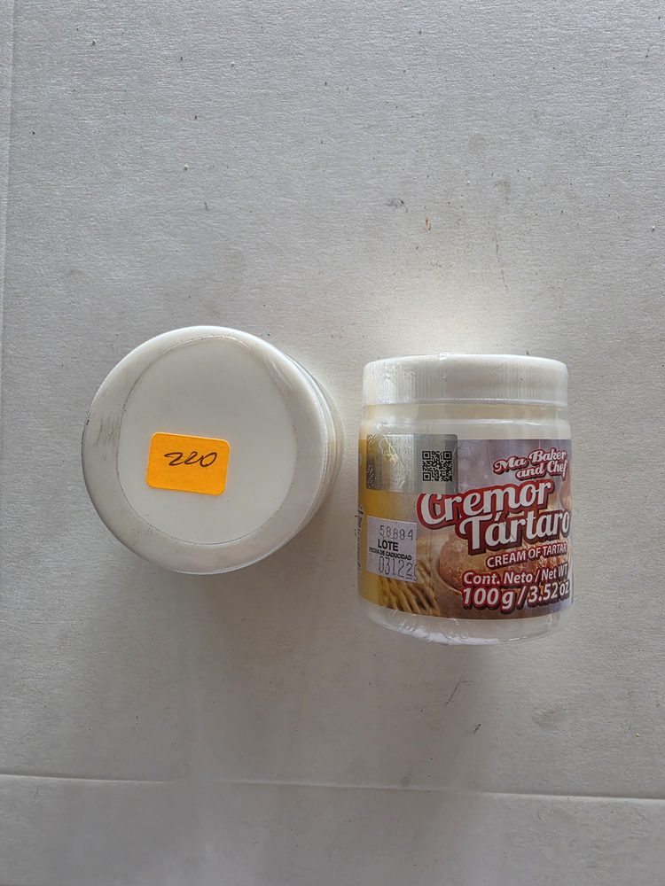 Cremor tartaro en polvo, pote plástico transparente con tapa blanca