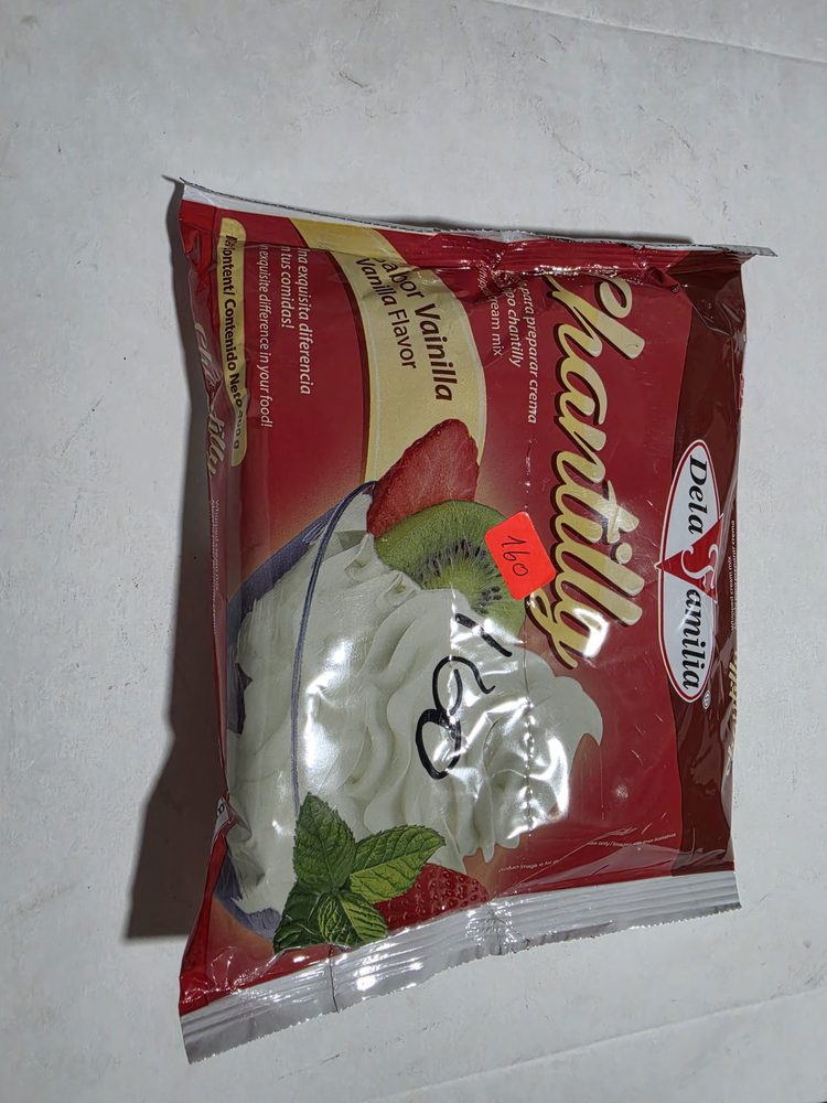 Bolsa roja de crema chantilly en polvo sabor vainilla, 400 g, marca