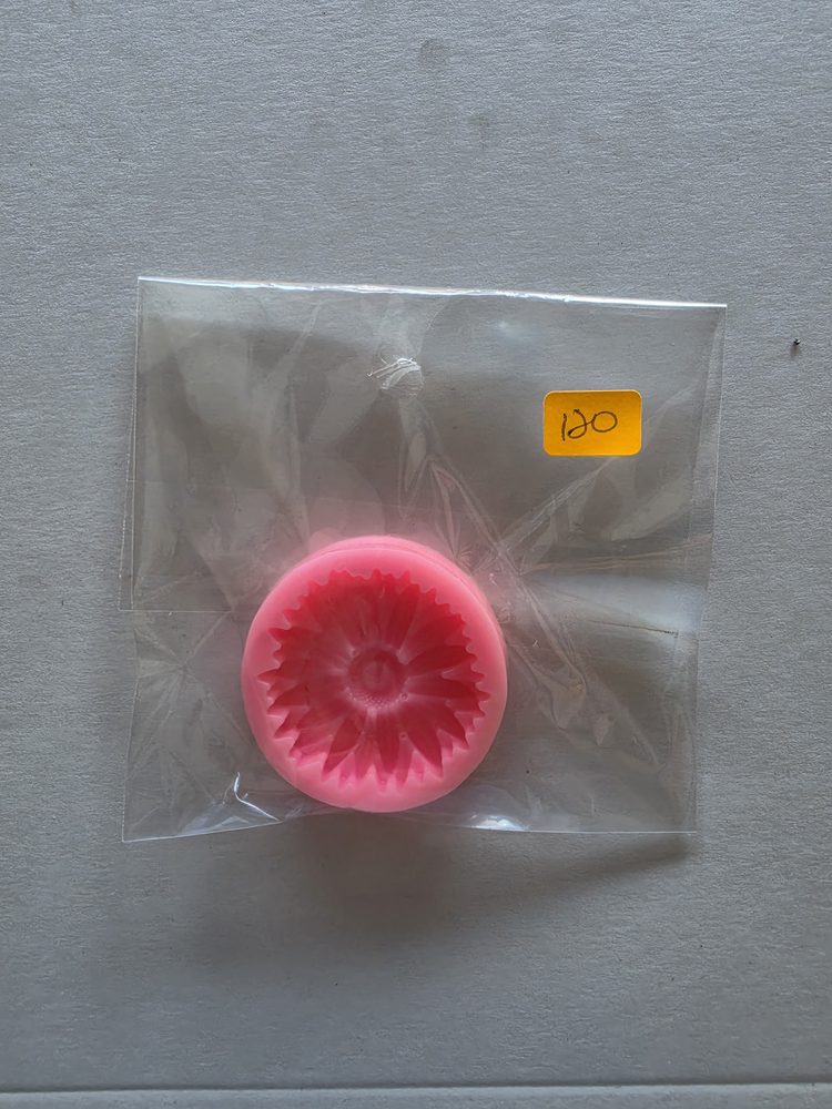 Molde de silicón rosado redondo con una sola cavidad de flor