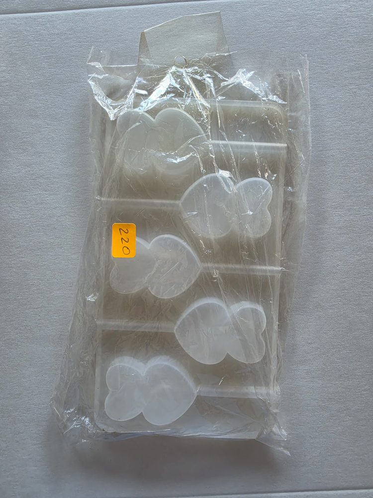 Molde de silicón blanco translúcido tipo bandeja con cavidades