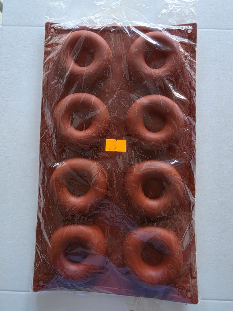 Molde de silicón café rojizo para donas, 8 cavidades en forma