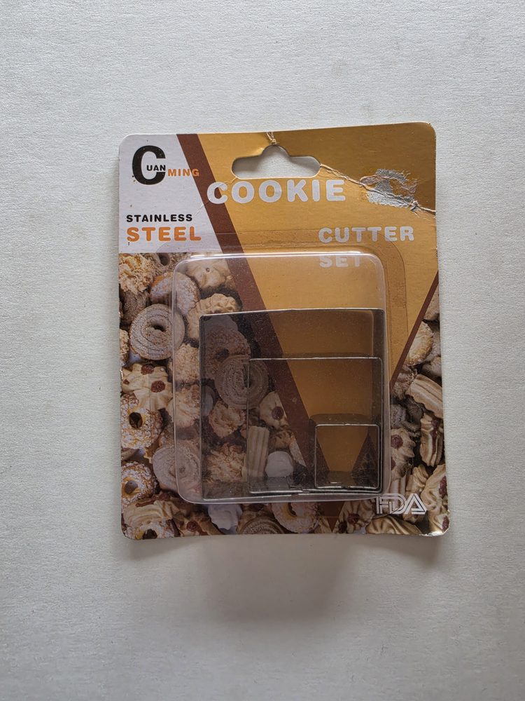 Set de cortadores cuadrados de acero inoxidable plateado, en blister